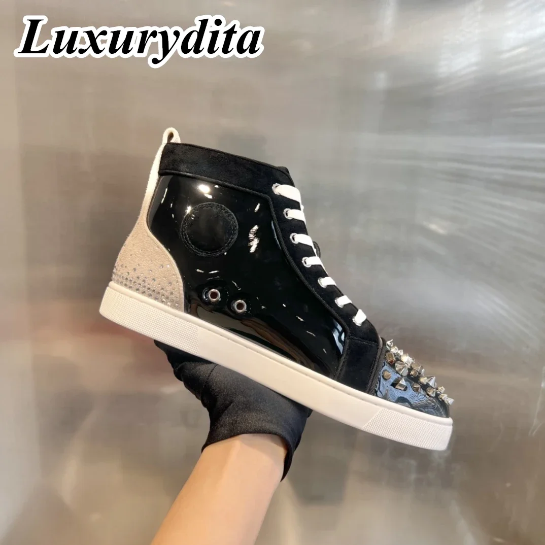 

Top Quality Womens Trendy Casual Sneakers Luxury Mens Real Leather Tennis Shoes Designr Red Sole Tide Lovers Rivet Shoes HJ0519