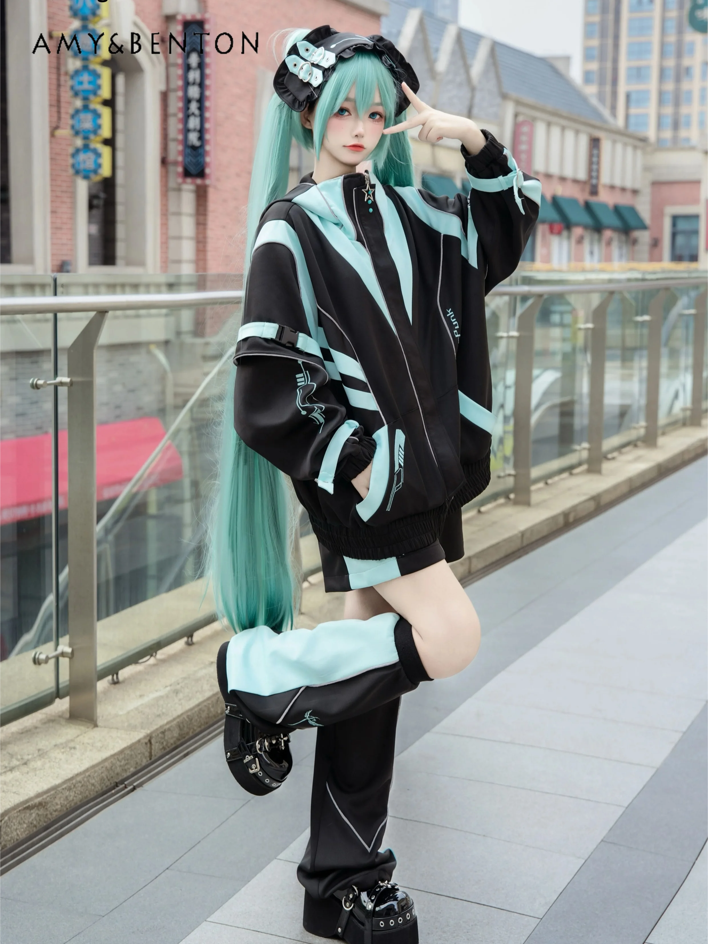 

Japanese Style Mine Series 2D Outfits Women Subculture Gothic Splicing Color Oversized Jacket Shorts Leg Set Three-piece Set