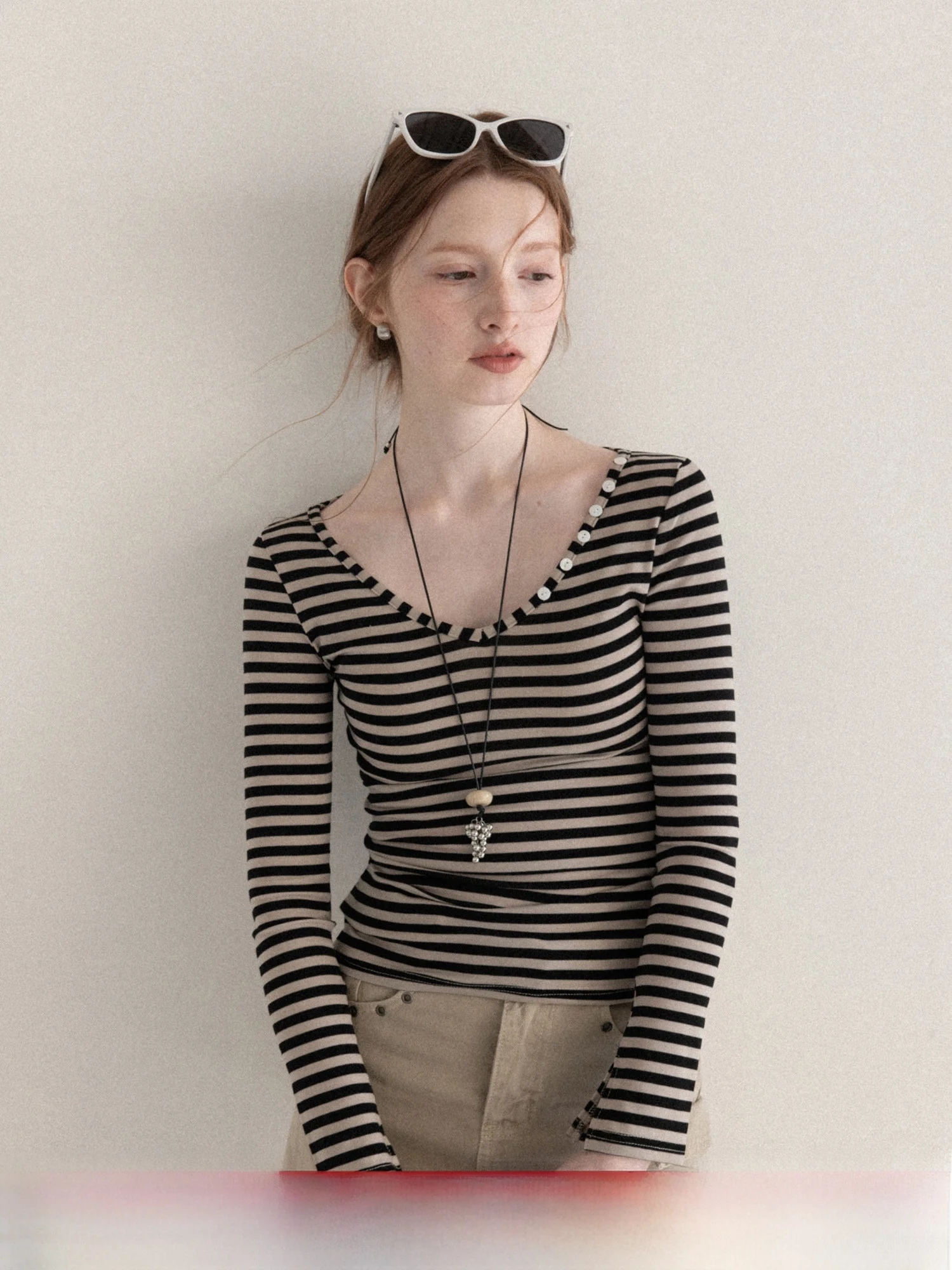 

Ретро-американская женская футболка с V-образным вырезом и полосками, с длинным рукавом, весенняя, для ношения под одеждой, базовая, повседневная, приталенная