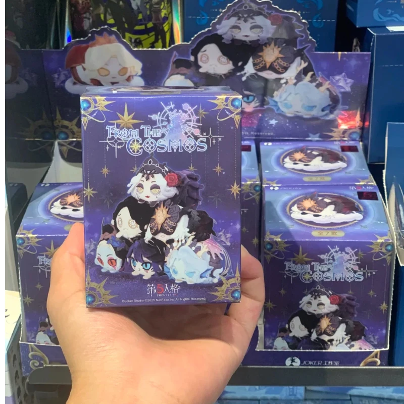 本物のアイデンティティV コスモスシリーズ ブラインドボックス カワイイ グレース・アンドリュー・クライス キーホルダー ミステリーボックス アニメデコフィギュア 子供向けギフト