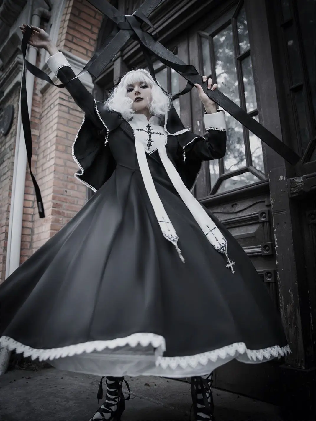 【 Convent 】 Nun Diablo Department Goth Witch Crucifix Lace Long Sleeve Lolita Cosplay Dress Cloak Halloween