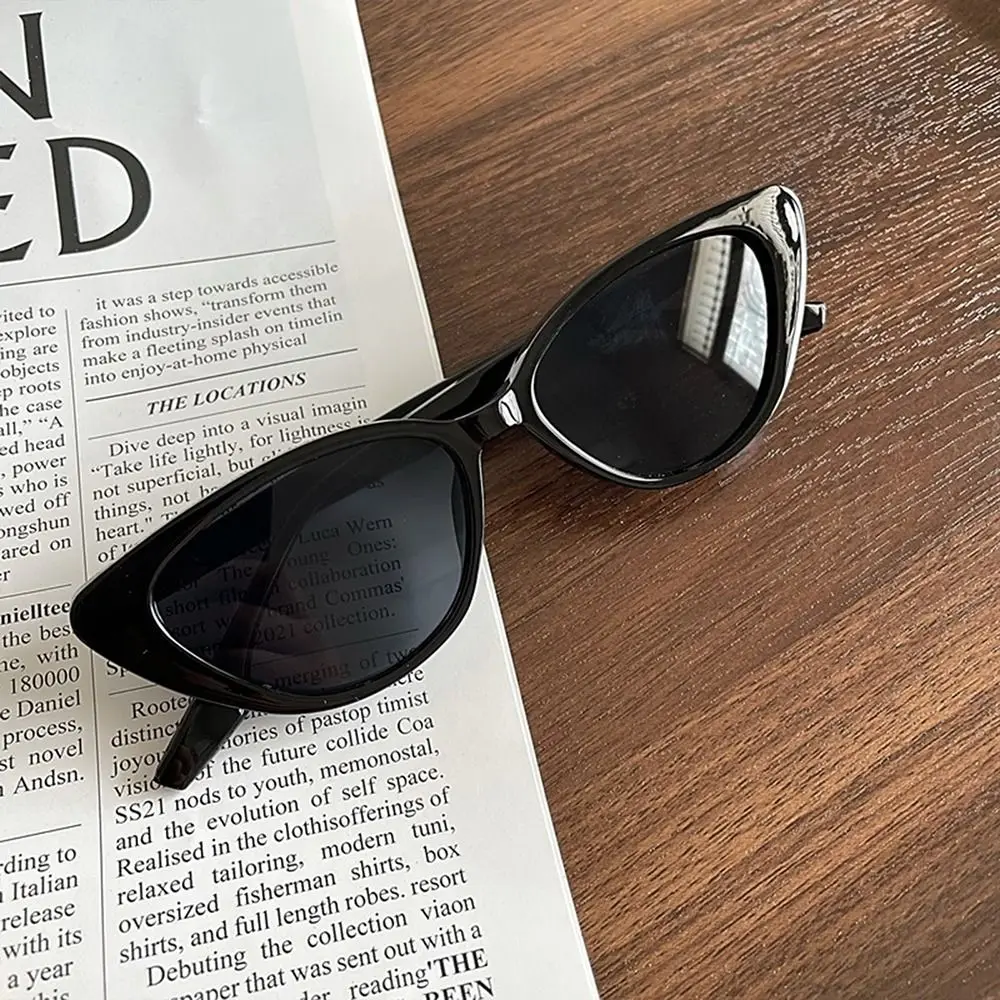Cat Eye Shape Sunglasses Beach Sun Protection Sun Glasses Fashion Shades 90s Glasses Eyewear for Women and man