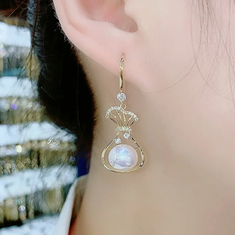 2022 New Fashion Oversized White Pearl Drop Earrings for Women Hollow Vase Shape Zircon Wedding Earrings Jewelry Gift