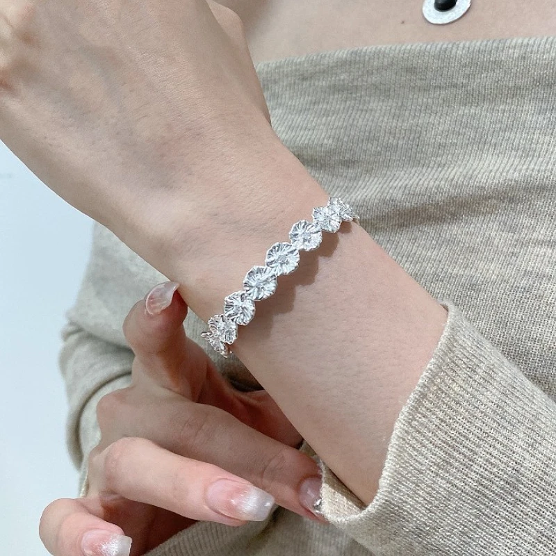 

925 Sterling Silver Three Dimensional Flower Wreath Bracelet for Women Fine Jewelry Minimalist Accessories Wholesale