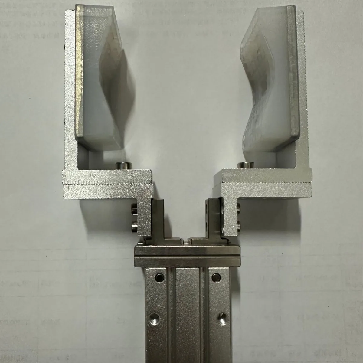 مناور إصبع اسطوانة تركيبات الملحقات 16D عقد تشاك المشبك المتوازي ، مشبك عريض إطار تلسكوبي قابل للتعديل