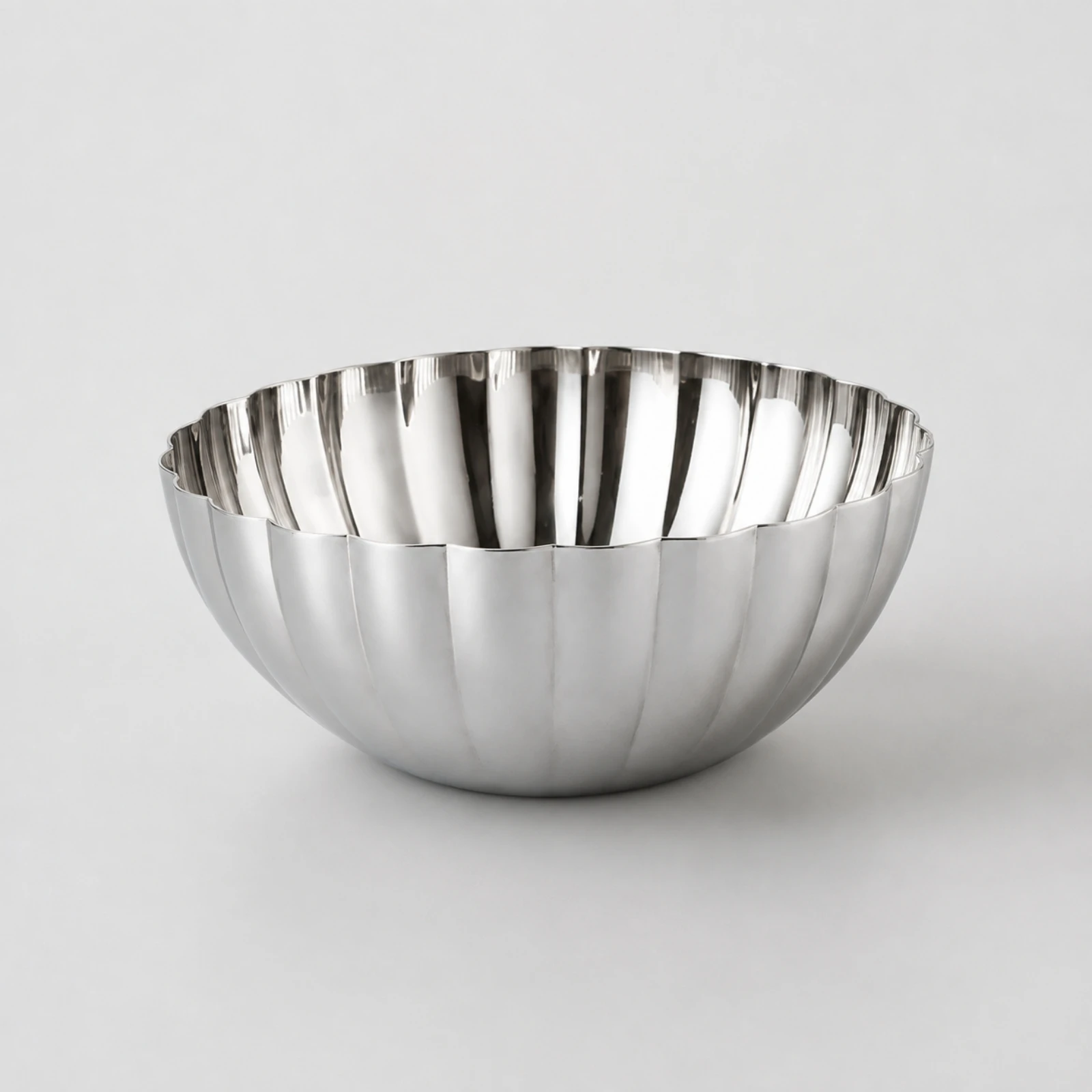 304 Stainless Steel Serving Bowl Rust-Resistant Fluted Stainless Steel Bowl Decorative Dishwasher Safe for Dining Room