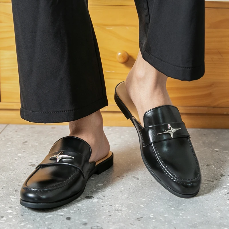 Large Size 38-46 Leather Mules Men Backless Loafers Outdoor Closed Toe Casual Shoes Half Slippers Slides Sandals Slip-on Sneaker