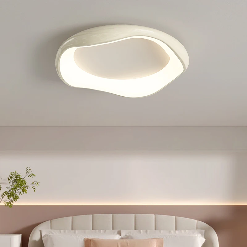 Simple Modern Bedroom Ceiling Lights Nordic Minimalist Personality Round LED Lamp Full Spectrum Eye Protection Study Lamp