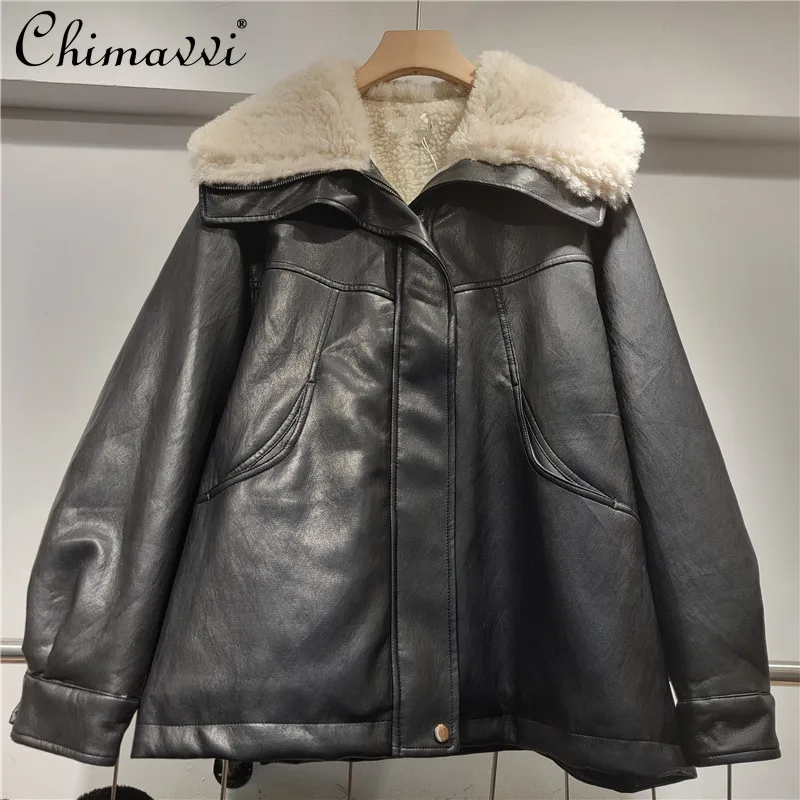 

Модная женская кожаная куртка из овечьей шерсти в стиле пэчворк с большими лацканами, свободная модная утолщенная теплая куртка из искусственной кожи на флисовой подкладке, женское зимнее пальто