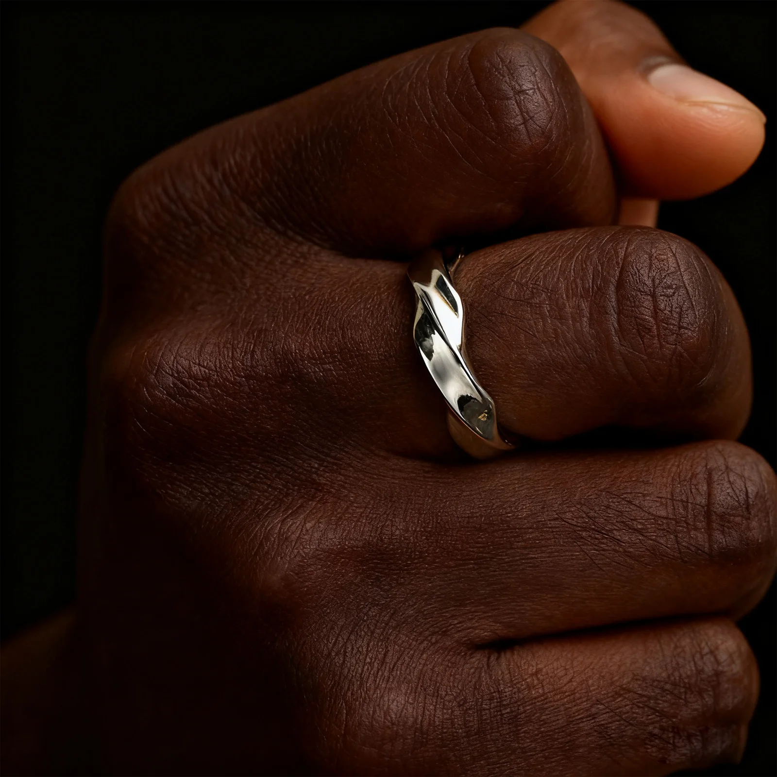Anillos Mobius simples para hombres y niños, anillo de dedo para parejas simples de acero inoxidable, regalos de joyería vintage punk