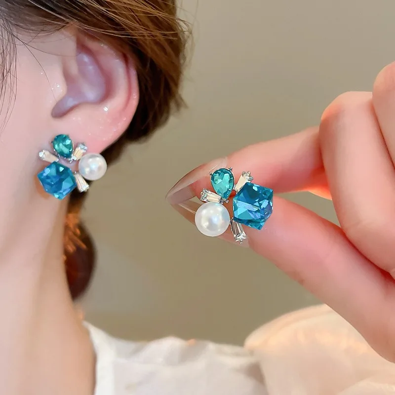 رائعة الأزرق حجر الراين وأقراط للنساء الطازجة تنوعا تقليد اللؤلؤ القرط الفاخرة الراقية مصمم المجوهرات C1