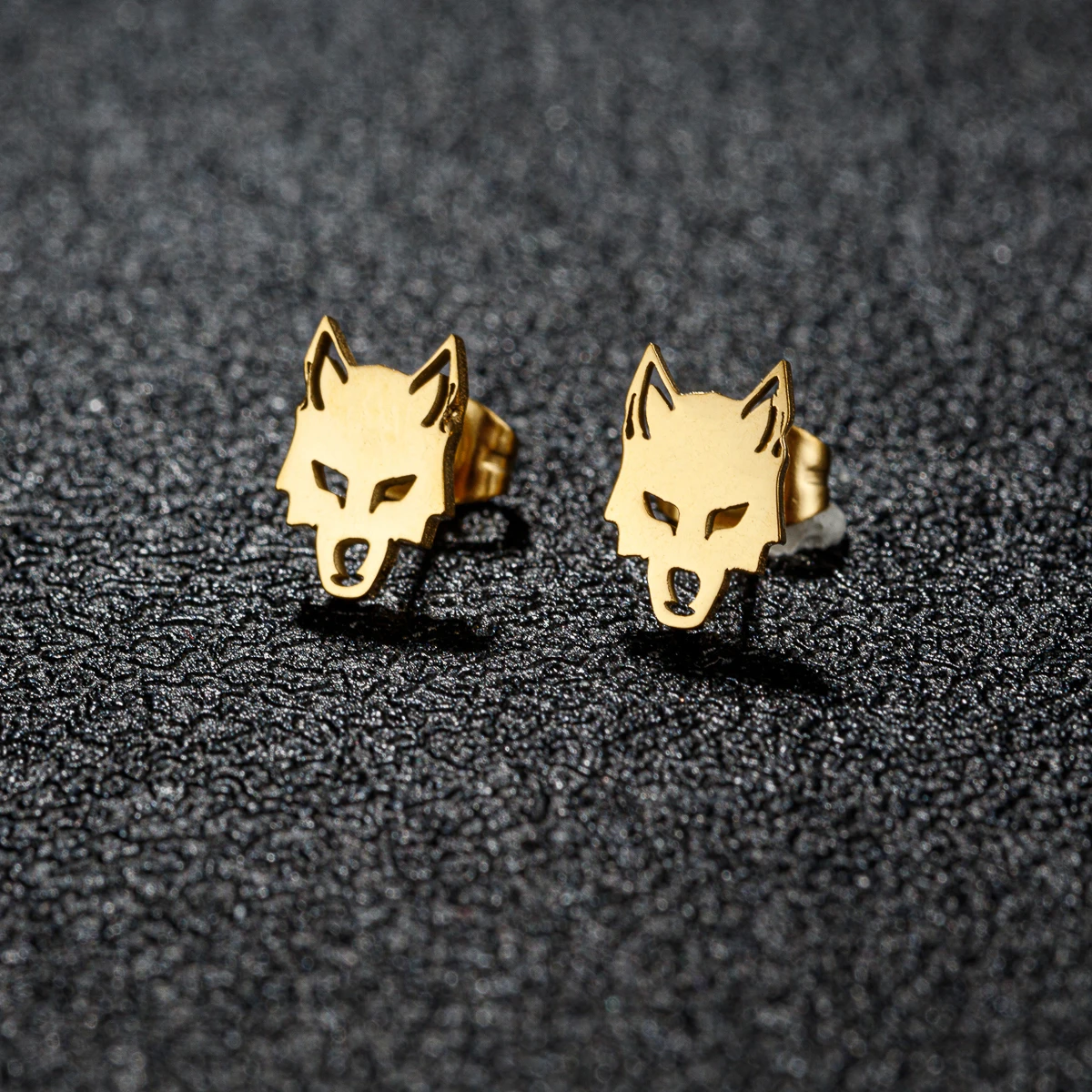 Stainless Steel Vicious Wolf Head Earrings For Women Man Mini Animal Pendientes Tiny Ear Maxi Accessory Orecchini Aros Wholesale