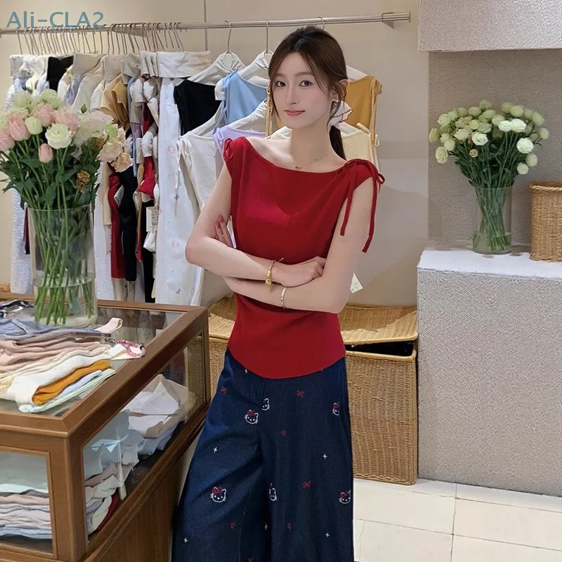 تي شيرت كاجوال أنيق بقصة ضيقة بكتف واحد بدون أكتاف معقود وأكمام قصيرة للنساء