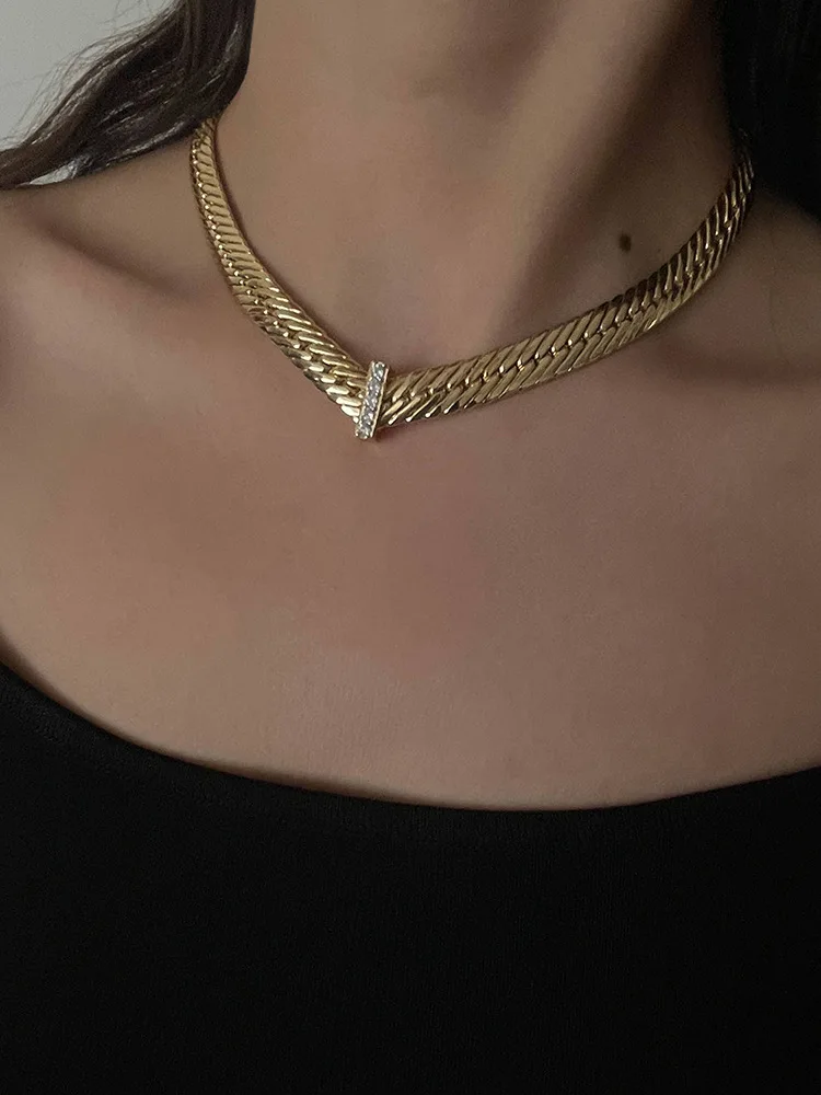 Brass With 18K AAA Zircon Snake Chian Choker  Necklace Women Jewelry Punk Designer Runway Rare Gown Boho Japan Korean