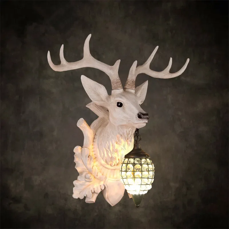 American Retro Lucky Deer Head Wall Light Living Room Kitchen Nordic Resin Lamp Simulation Animal Decoration Bracket Lights