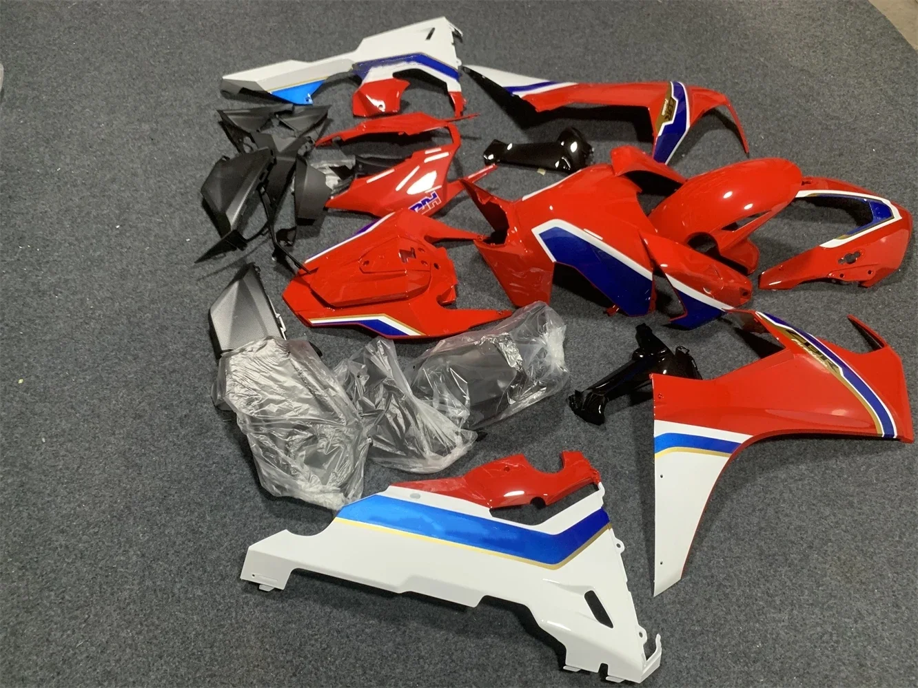 Motorcycle Fairing Suitable for Honda CBR1000RR 2017 2018 2019 Years CBR1000 17-19 Fairing Gold blue Red White