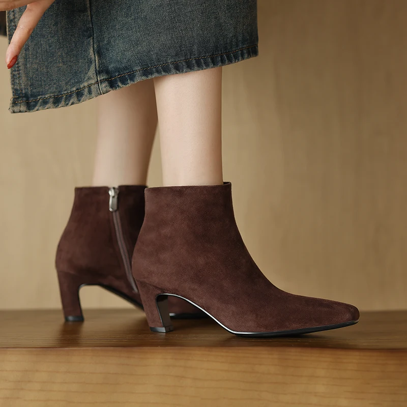 QUTAA-Botines de ante con tacón cónico para mujer, botas de tacón alto con cremallera y punta cuadrada, talla 34-39, para otoño e invierno, 2025