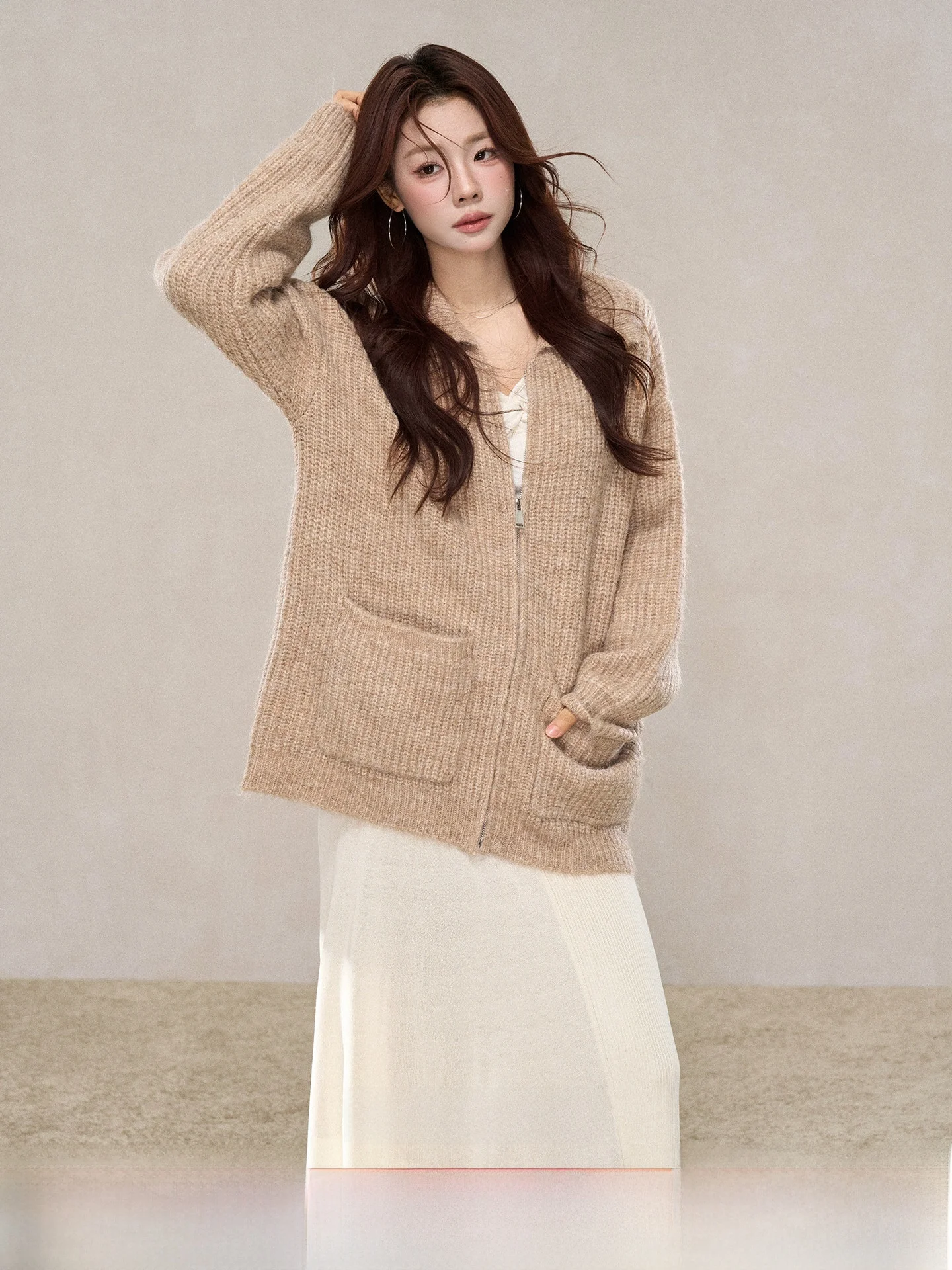 

Женская вязаная куртка карамельного цвета с текстурой морской волны, дикие ягоды, осень 2023, новинка Sle для поездок на работу, свободная посадка