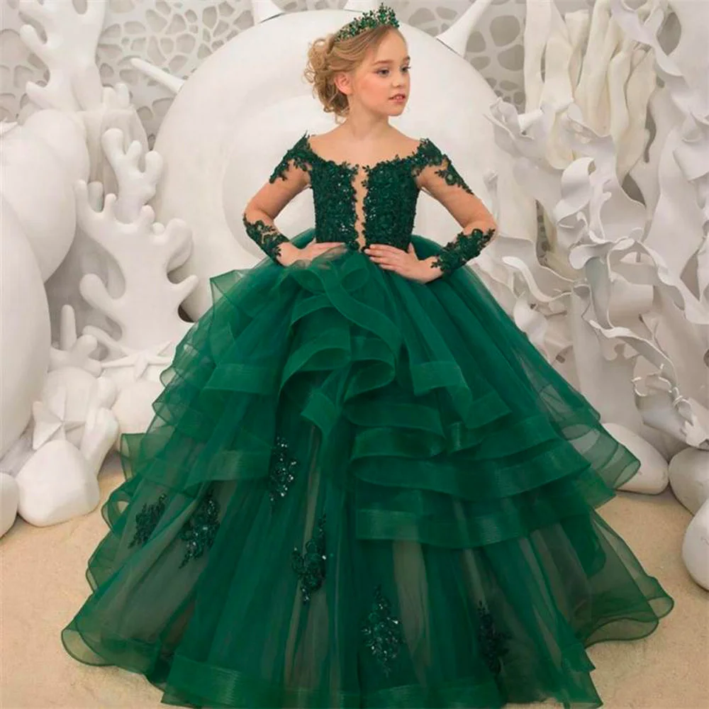 

FashionMia Gorgeous Green Flower Girl Dresses Scoop Neck Appliqued Beaded Long Sleeve Pageant Gowns Ruffle Tiered Sweep Train