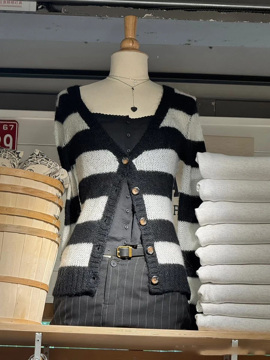 Striped Knitted Long Sleeve Sweater Cardigan Autumn V-neck Cotton Thin  Knitwear Tops Woman Vintage Slim New All-match Sweaters