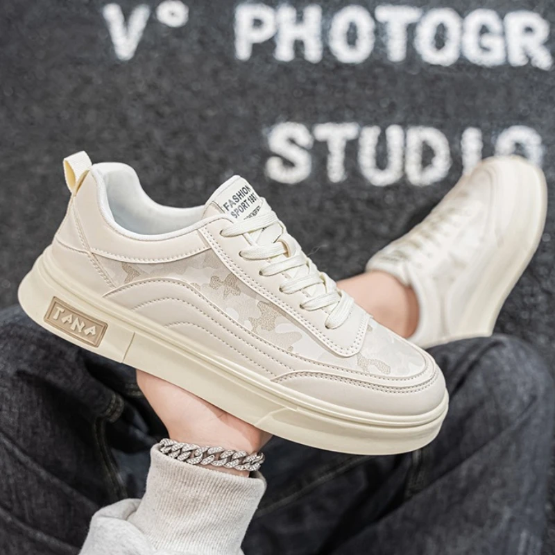 

Four Seasons Style Fashionable and Simple Two-color Men's Low-top Large-sized Flat Round Toe New Vulcanized Walking Board Shoes