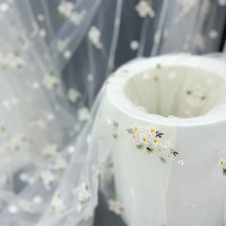 Французская высококачественная ткань для маленькой цветочной вышивки, роскошная африканская, модная и мягкая марлевая ткань для вышивки.