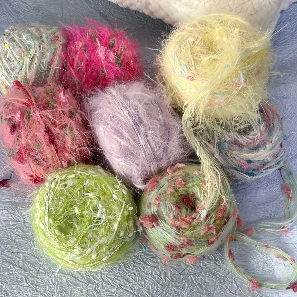 Fancy Blended Yarn, Mixed Colors, Soft and Novel Textured Bubble Yarn, DIY Handicrafts, Such As Hand Woven Scarves and Hats, 50g