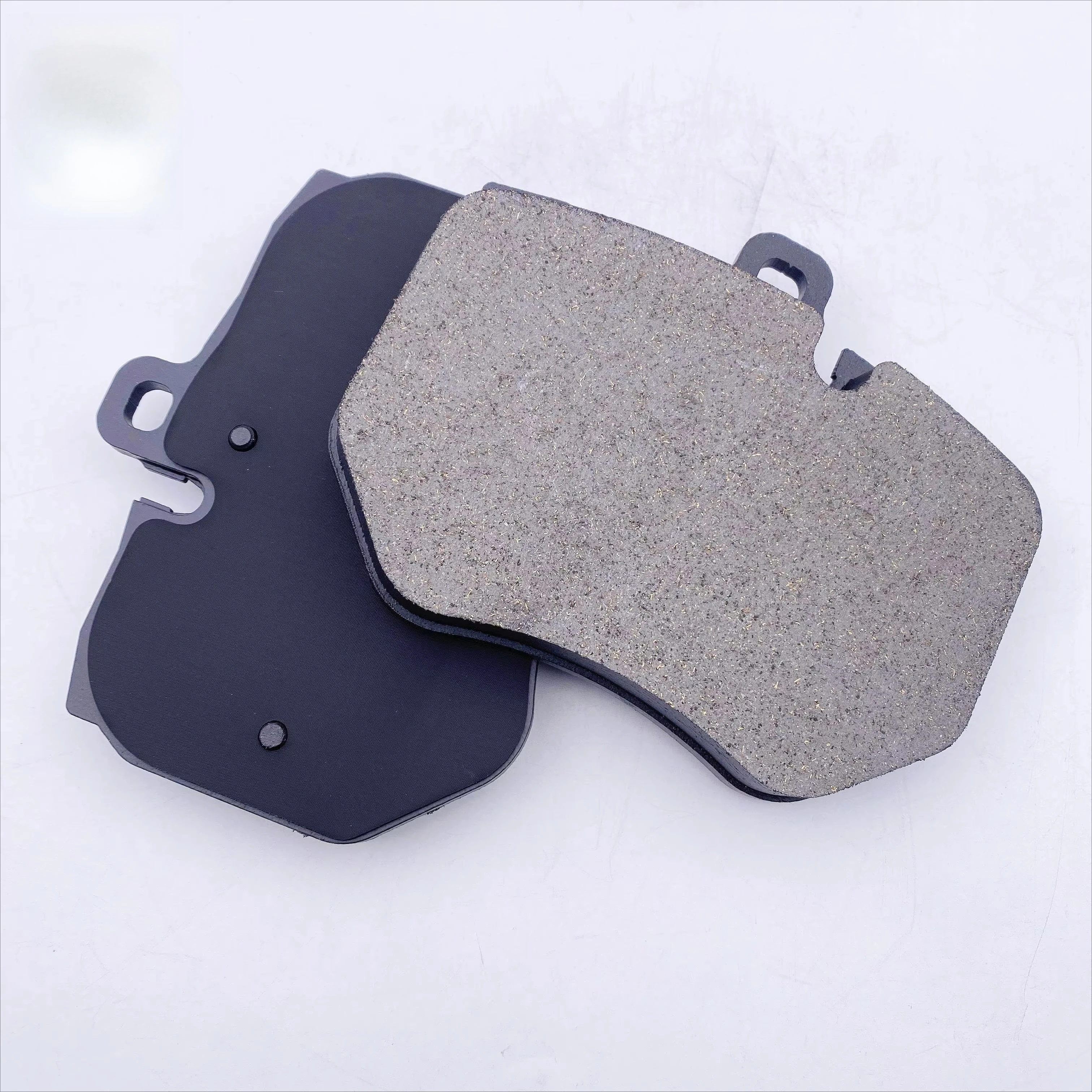 Front Ceramic Brake Pad Matching Carbon Ceramic Brake Disc for Audi Q7 V12