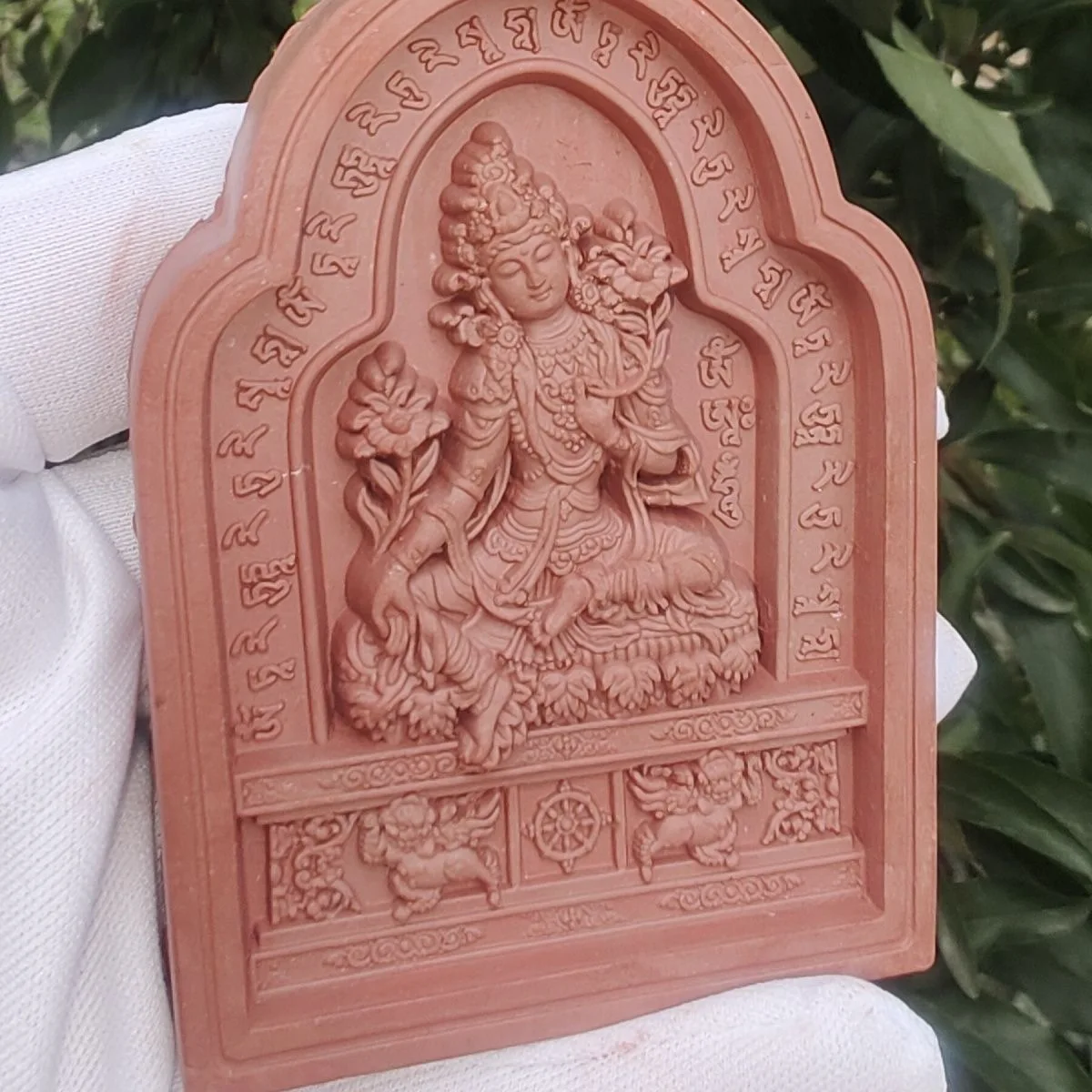 Special Offer Handmde Buddhist statue temple altar enshrine Bodhisattva tara Tsa-Tsa Buddha figurine Buddhist clay molding