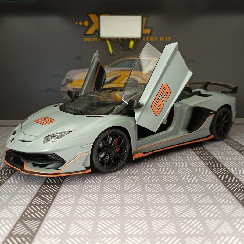 1:18 simulation Lamborghini SVJ63 alloy car model doors can be opened has simulated sound and lighting functions good quality view 3