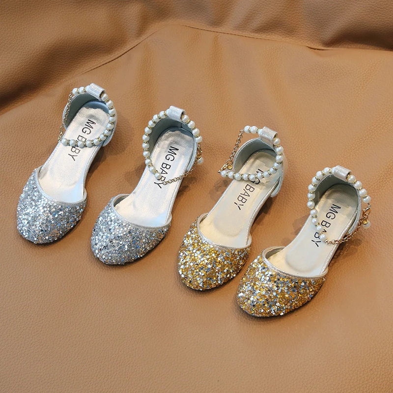 Bling Podium Dansschoenen Voor Meisjes Luxe Lage Hak Glitter Sandalen Kids Goud Zilver Trouwfeest Pumps Met Enkelparel Kettingen