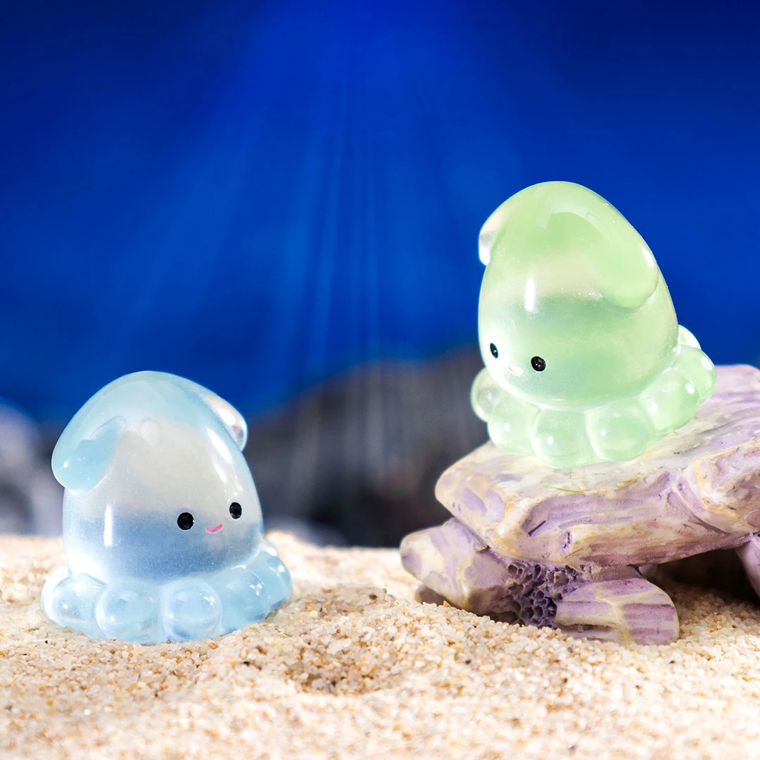 10Pcs Creative Mini Resin Little Octopus Figures Cute Cartoon Landscape Ornaments Fashion DIY Home Decoration Accessories Gifts