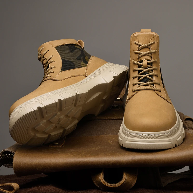 جلد طبيعي الرجال دراجة نارية الأحذية أربعة مواسم عالية أعلى الأحذية في الهواء الطلق أحذية المشي لمسافات طويلة غير رسمية موضة حذاء من الجلد المضادة للانزلاق بوتاس