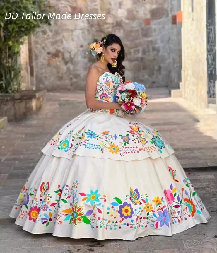 

Embroidery Floral Princess Quinceanera Dresses Ball Gown Layered Corset Lace up Strapless Mexican Sweet 16 Dress Customized