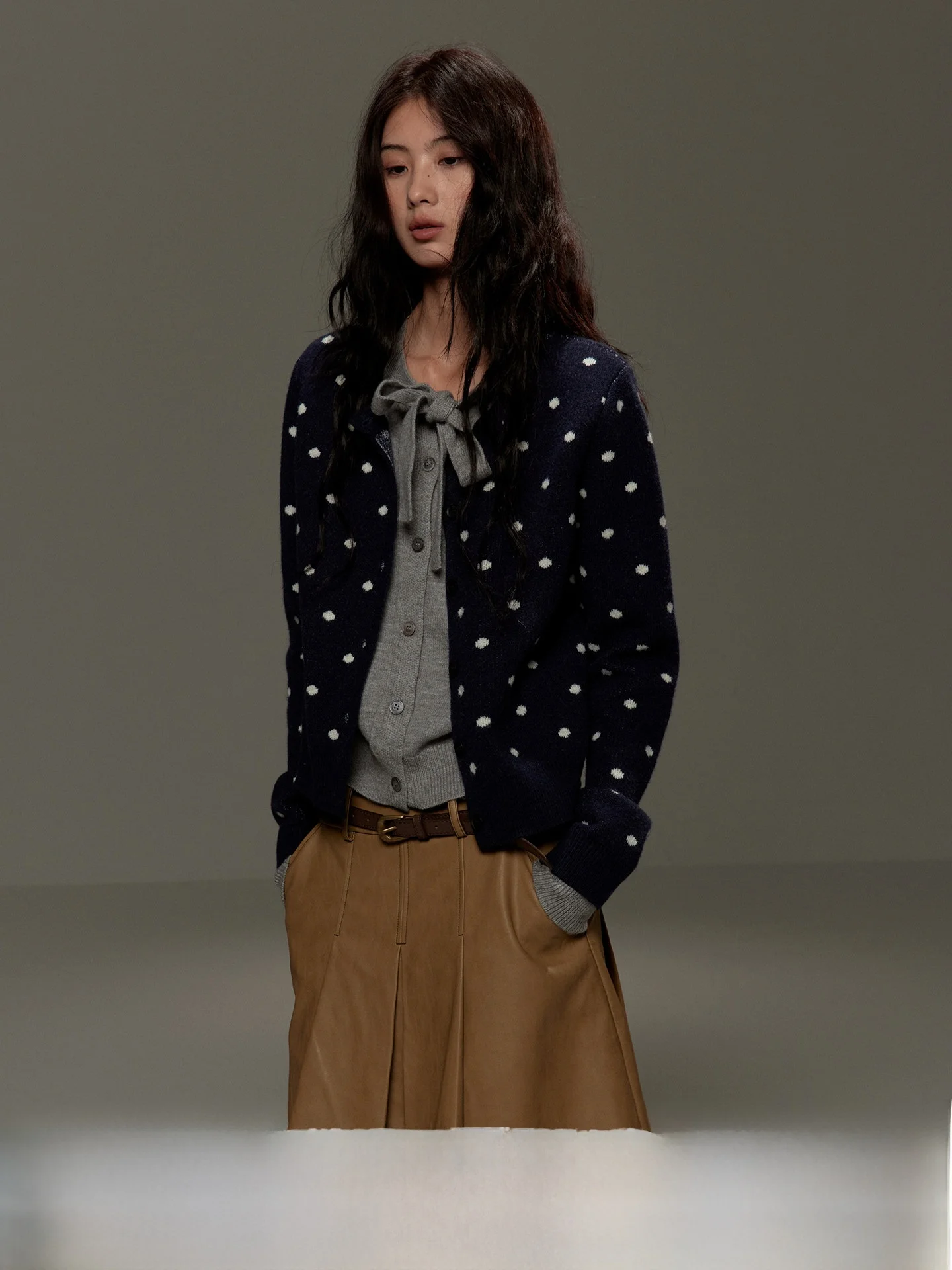

Lvetong Original Design Knot Tie Polka Dot Fake Two-Piece Loose Casual Knitted Open Cardigan Women's Outerwear