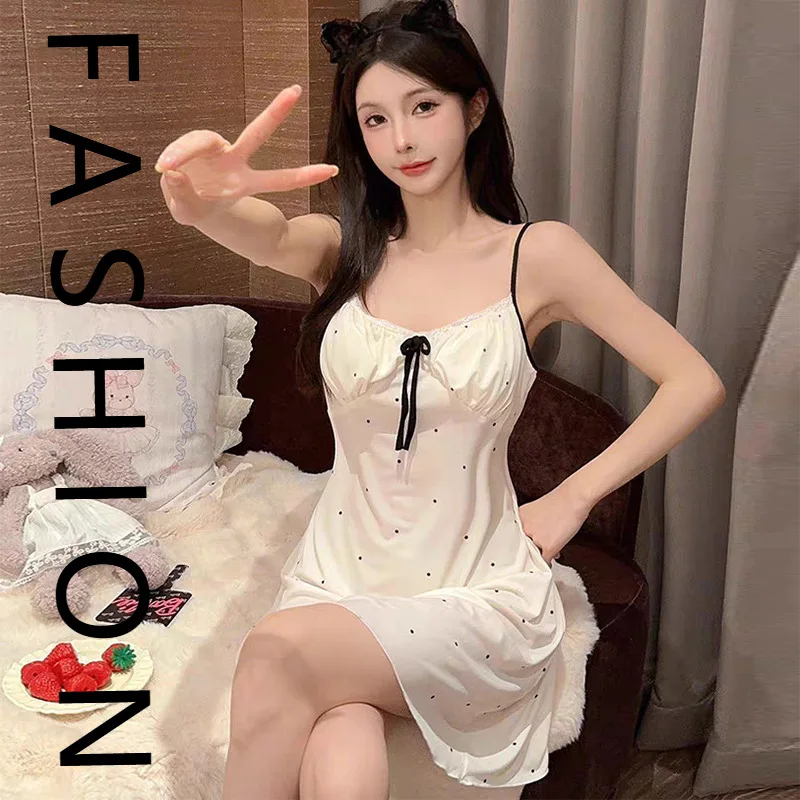 

Spring and summer French pajamas with chest pads, women's polka dot comfortable suspender pajamas, sexy and playful ice silk paj