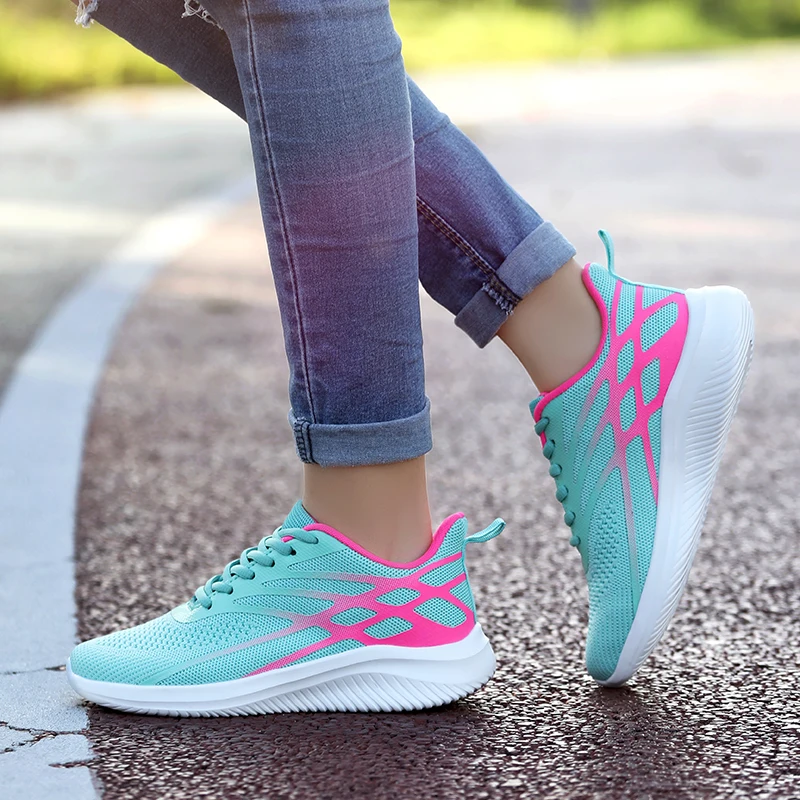 Women's Four Seasons Sports Running Shoes Women Breathable Board Shoes Fashion Mesh Outdoor High Quality Classic Sneakers 35-40