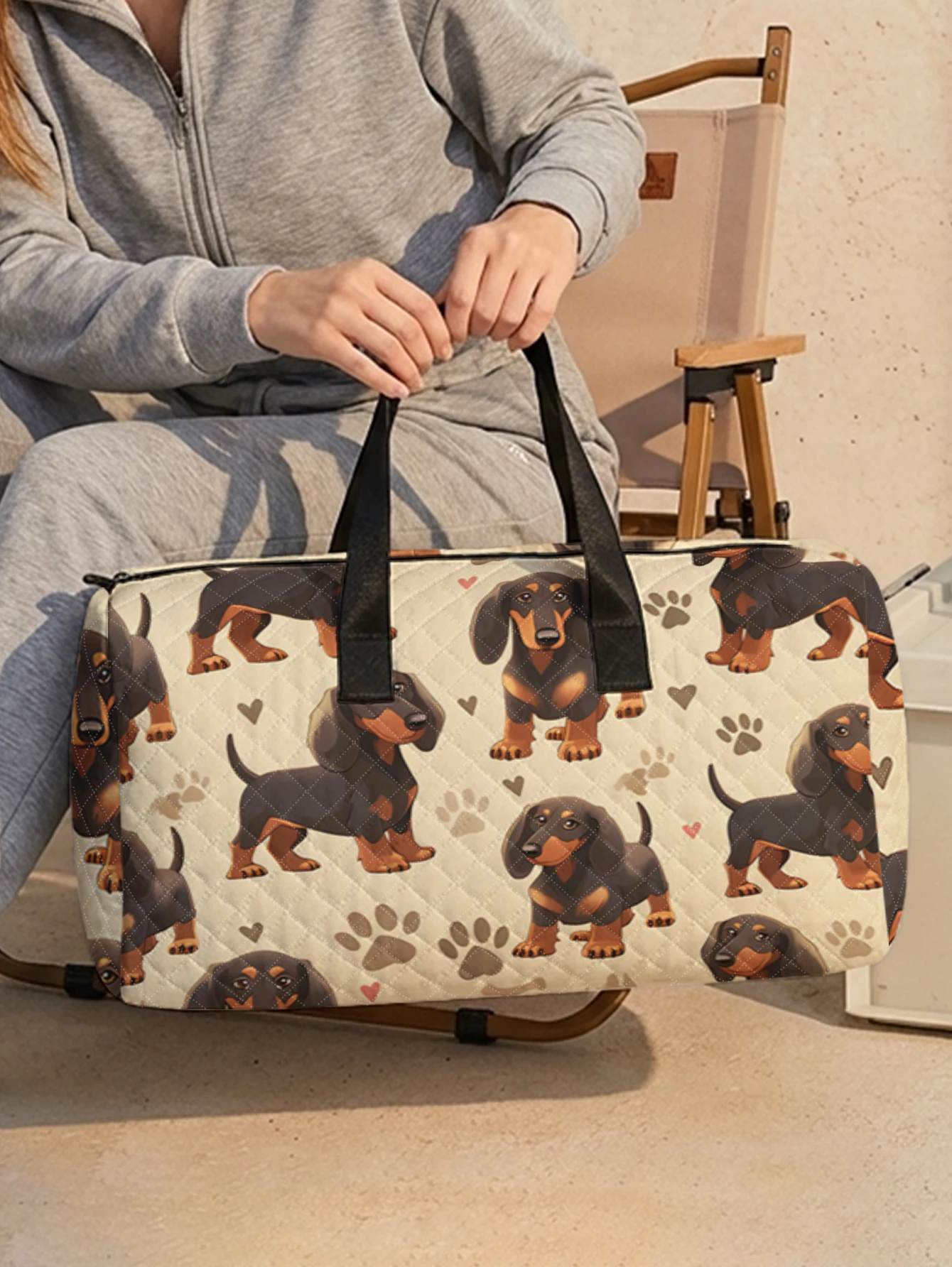 1pc, Two styles, Cute Dachshund Dog Paw Heart Printed Duffle Bag Portable Handbag suitable for Weekend Trip Sports Shopping