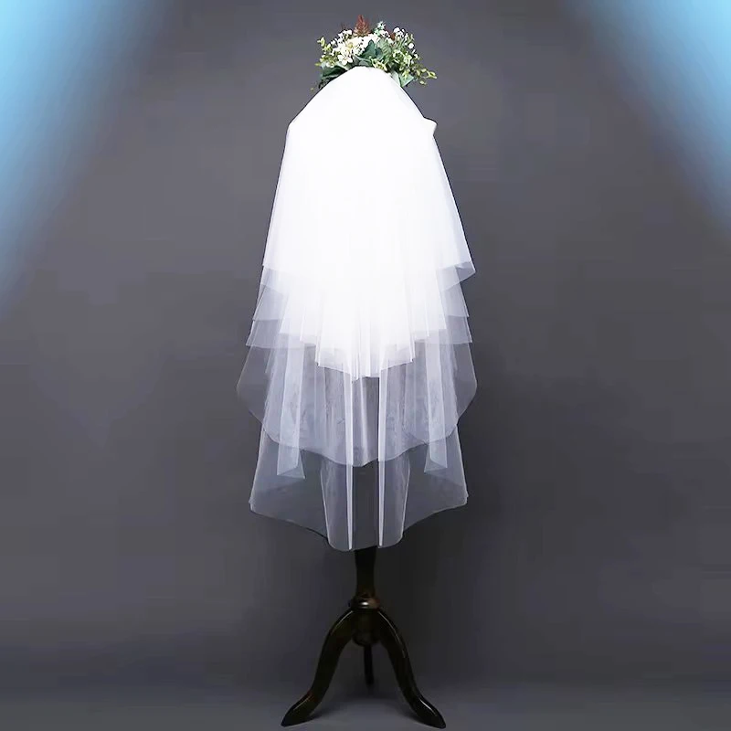 

Короткая свадебная фата из 4-слойного тюля 2026 года, белая/цвета слоновой кости, с металлическим гребнем