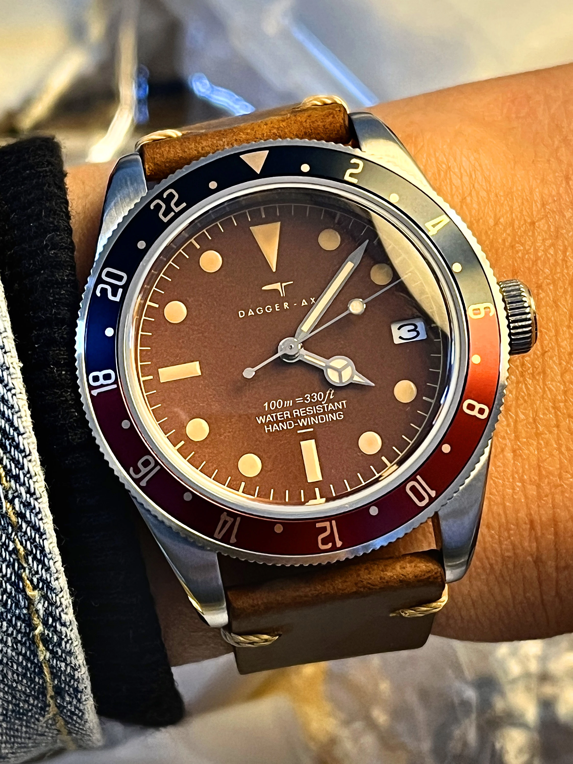 DAGGER-AXE Men DIVER นาฬิกา 39 มม.อัตโนมัตินาฬิกาข้อมือ 10Bar กันน้ํา C3 Luminous Sapphire Mirror NH35 เซรามิค BEZEL