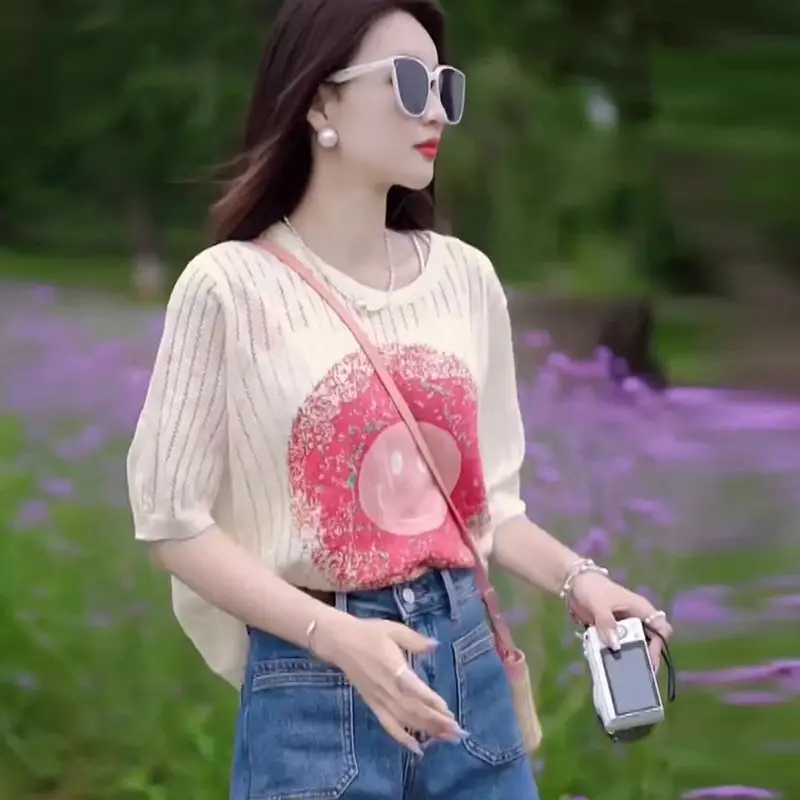 

Вязаная футболка из ледяного шелка с короткими рукавами для женщин, летний новый дизайн с принтом, модный французский топ высокого класса