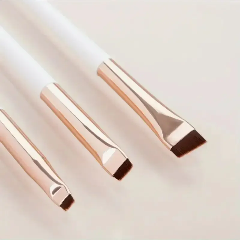 Ensemble de 3 pinceaux pour eye-liner et sourcils – Embouts ultra-fins et plats pour un contrôle précis, une application de maquillage de précision de haute qualité