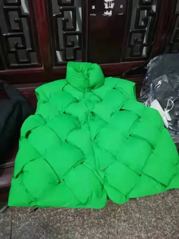 2023 Winter New Fashion Woven Pattern Warm Down Vest Jacket Female Green Loose-Fitting Rabbit Fur Cotton Sleeveless Vests Ladies