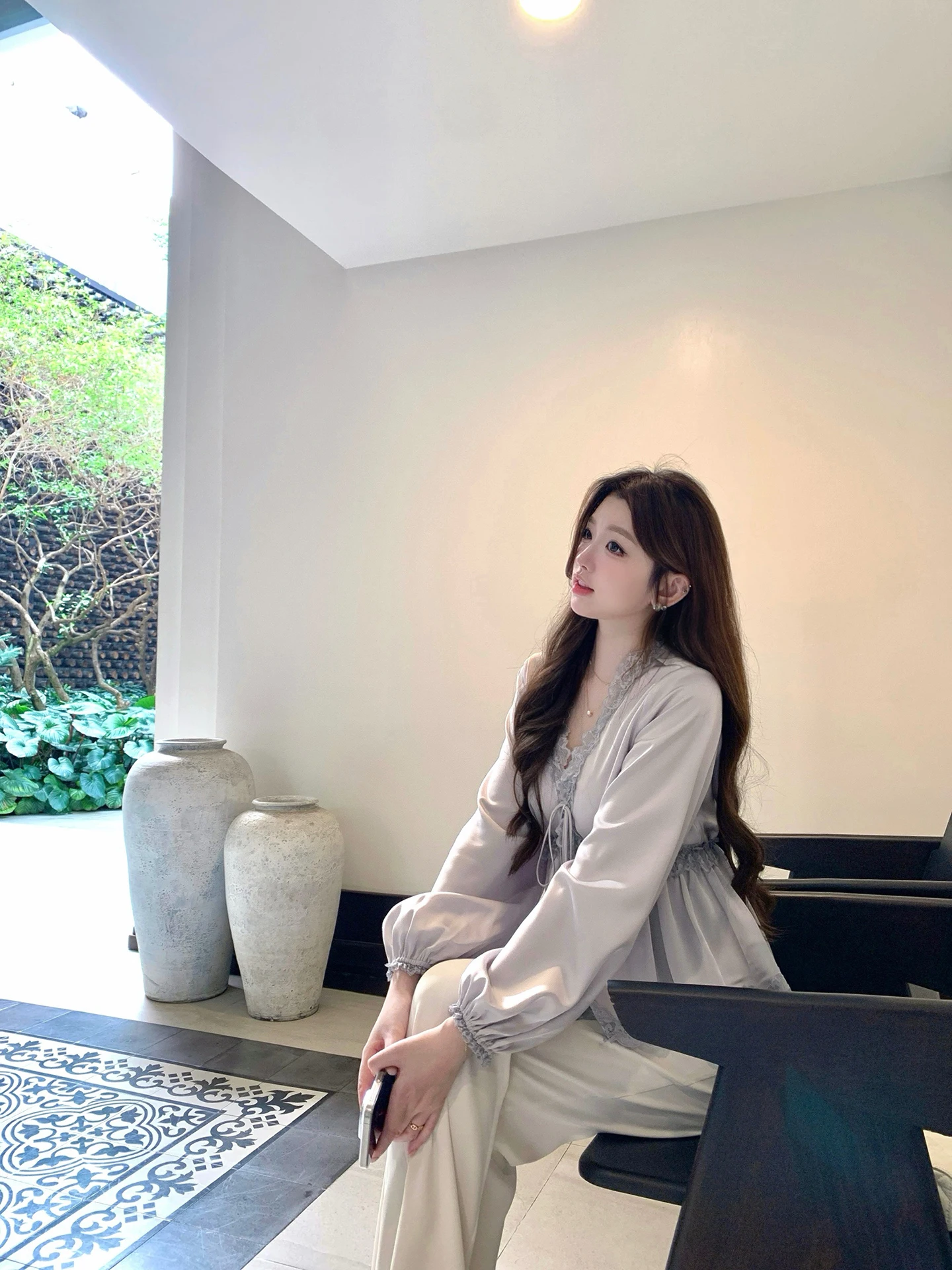 

Chao Bao Ni Blue Satin Lace Shirt Women's Spring Commute Elegant Long Sleeve Top Loose Fit V-Neck Pure Color