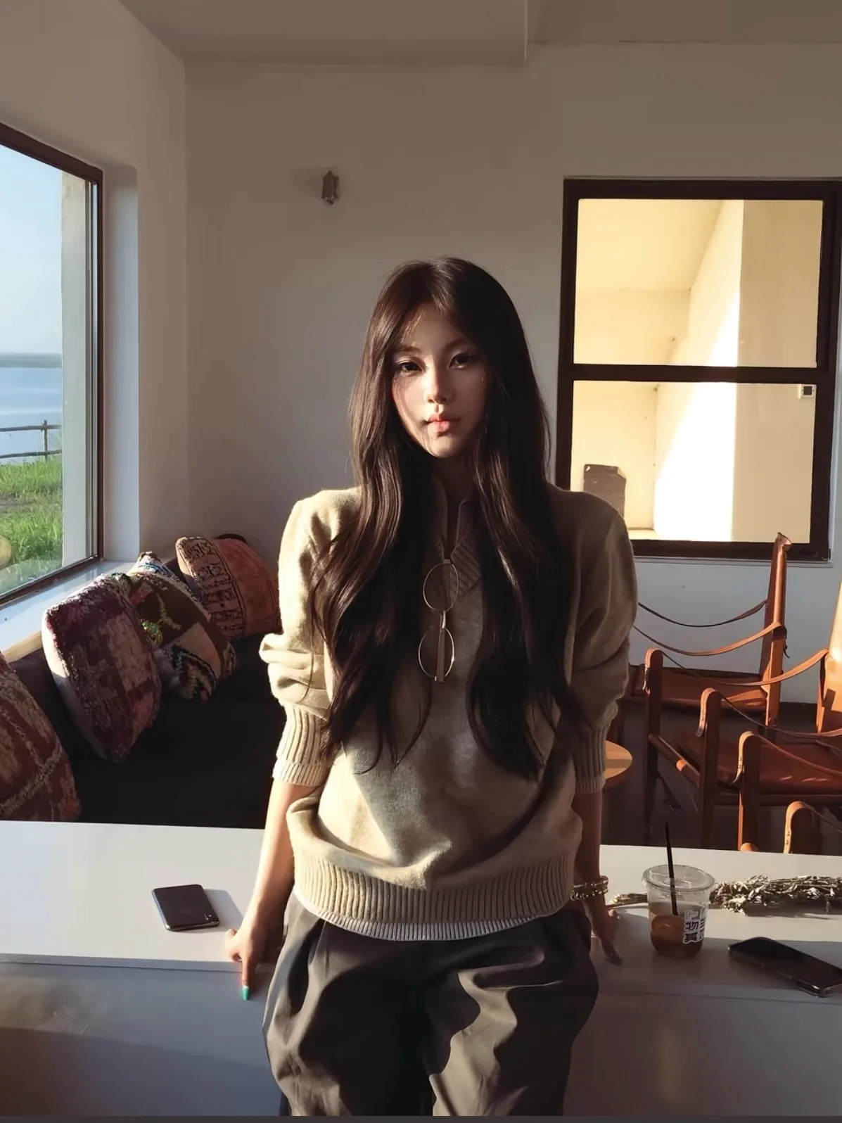 

Американский ретро-свитер вязаный с V-образным вырезом, мужской зимний свитер с отложным воротником, в стиле Lazy Old Money, топ для пар, с длинными рукавами, для отдыха