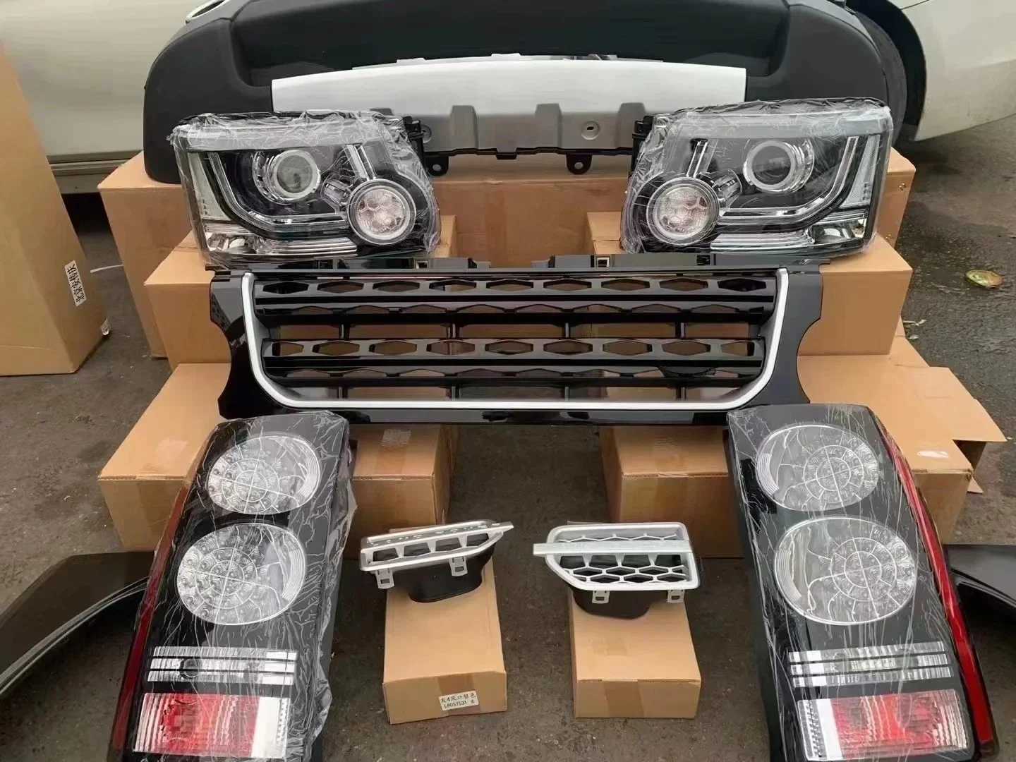 طقم هيكل السيارة عالي الجودة من Peiqi لسيارة لاند روفر ديسكفري 3. طقم تجميل لسيارة ديسكفري 2010 3. ترقية مصدات لاند روفر #2