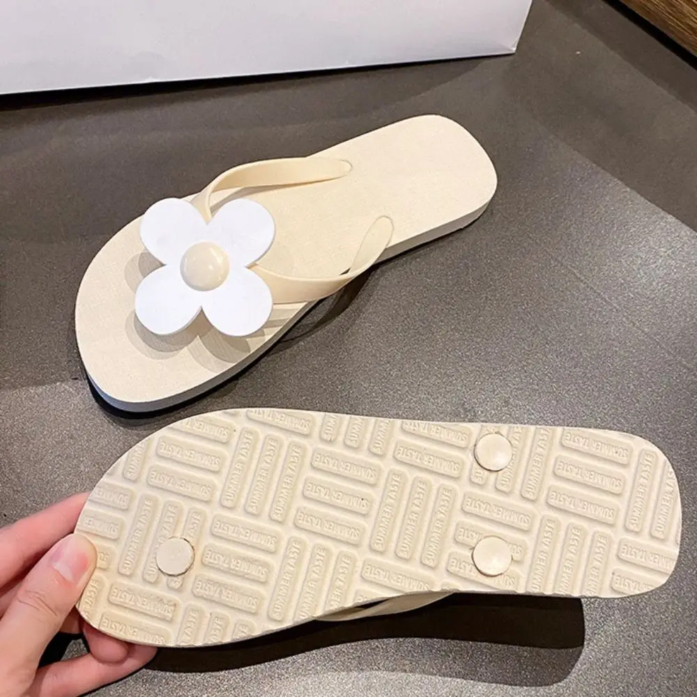 รองเท้าแตะลำลองลายดอกไม้ รองเท้าแตะแบบหนีบ PVC รองเท้าแตะพื้นหนา รองเท้ากันลื่น พื้นเรียบ รองเท้าแตะชายหาด