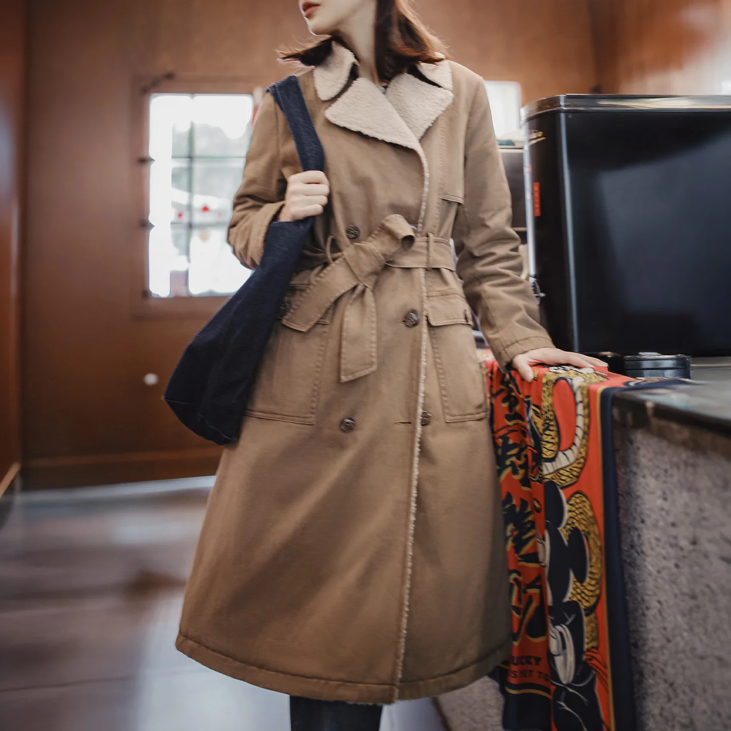 

Maden женское длинное пальто-тренч с двойным рядом пуговиц, пояс, тёплая подкладка из искусственного меха, винтажная хлопковая саржа, осень-зима