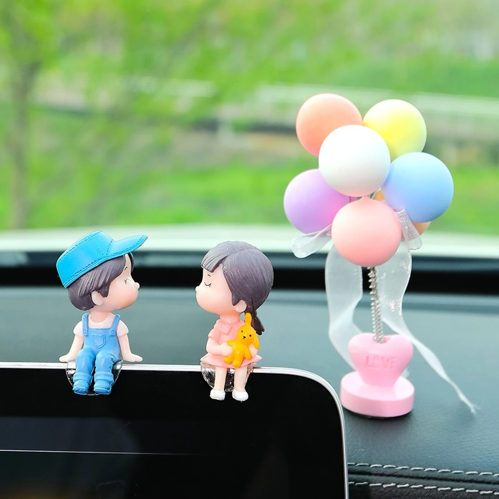 In Car Ornament Lovely Kissing Couple Doll Hand Painted Electric Auto Interior Decoration Non-trace Sticker Installation