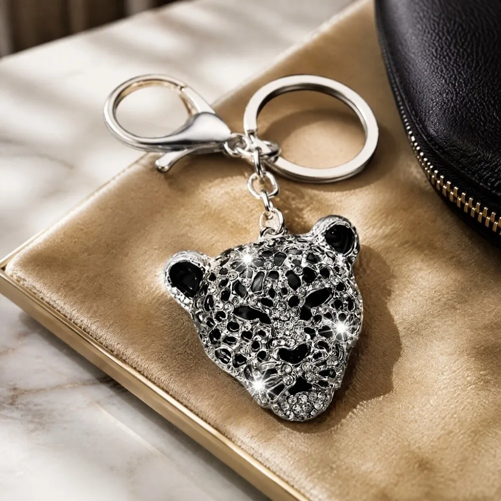 Crystal Rhinestone Leopard Head Keychain Silver Encrusted Design Car Bag Pendant 4.21 Inch Size Fashion Pendant Bag Decoration